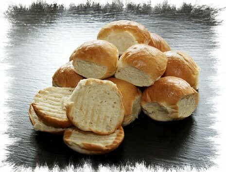 تفسير حلم رؤية الخبز أو أكل الخبز الطازج في المنام لابن سيرين